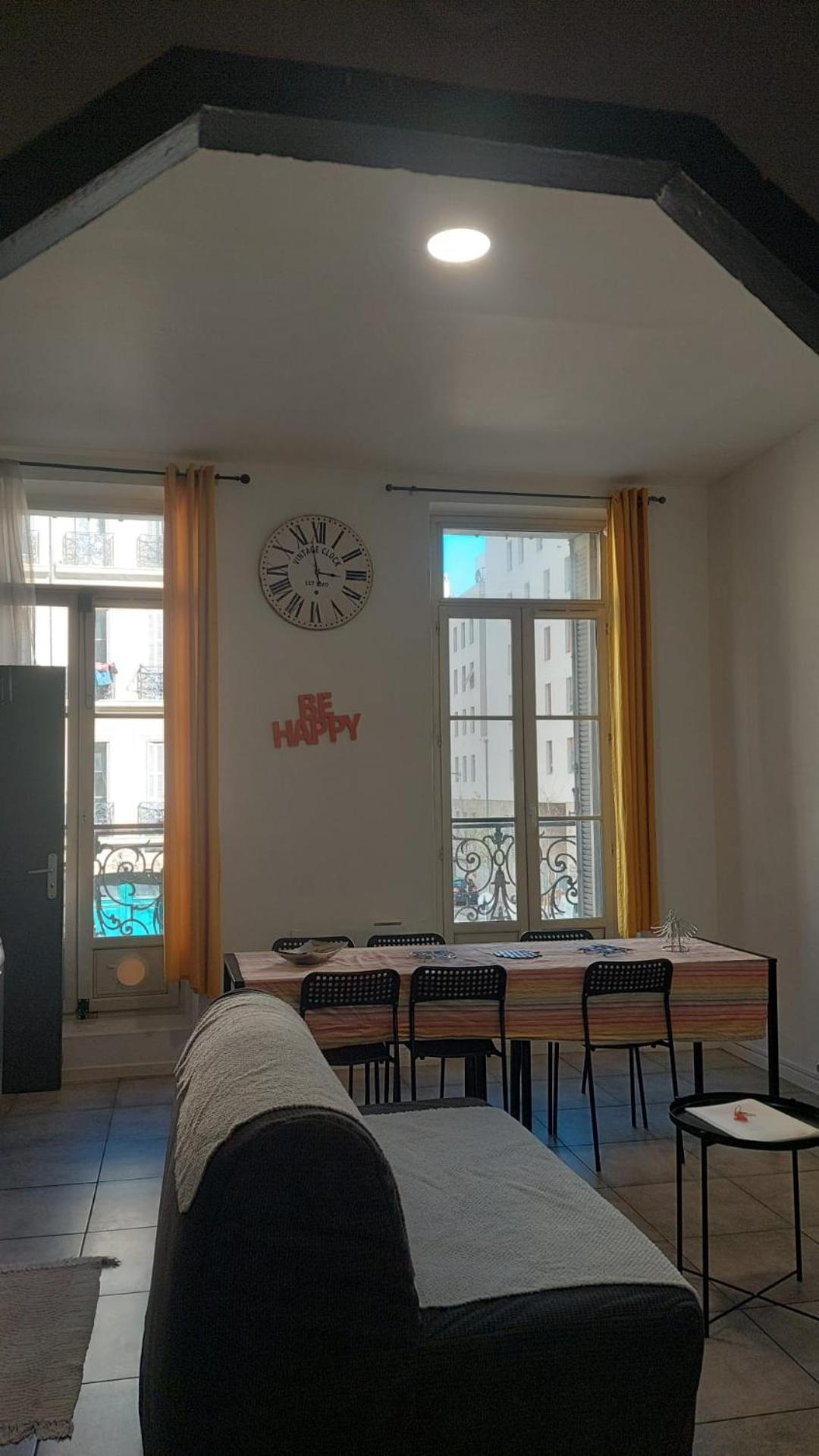Apartment L'haussmannien 65, 4 Chambres, 10 Couchages Marseilles